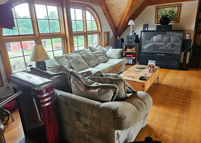 Clover Hill Farm & Country Inn